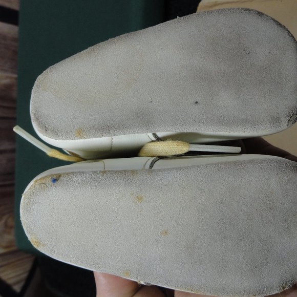 VTG Baby Beaver Soft soles leather shoes w/Bells and box, sz 2~Decor item. - Picture 6 of 9